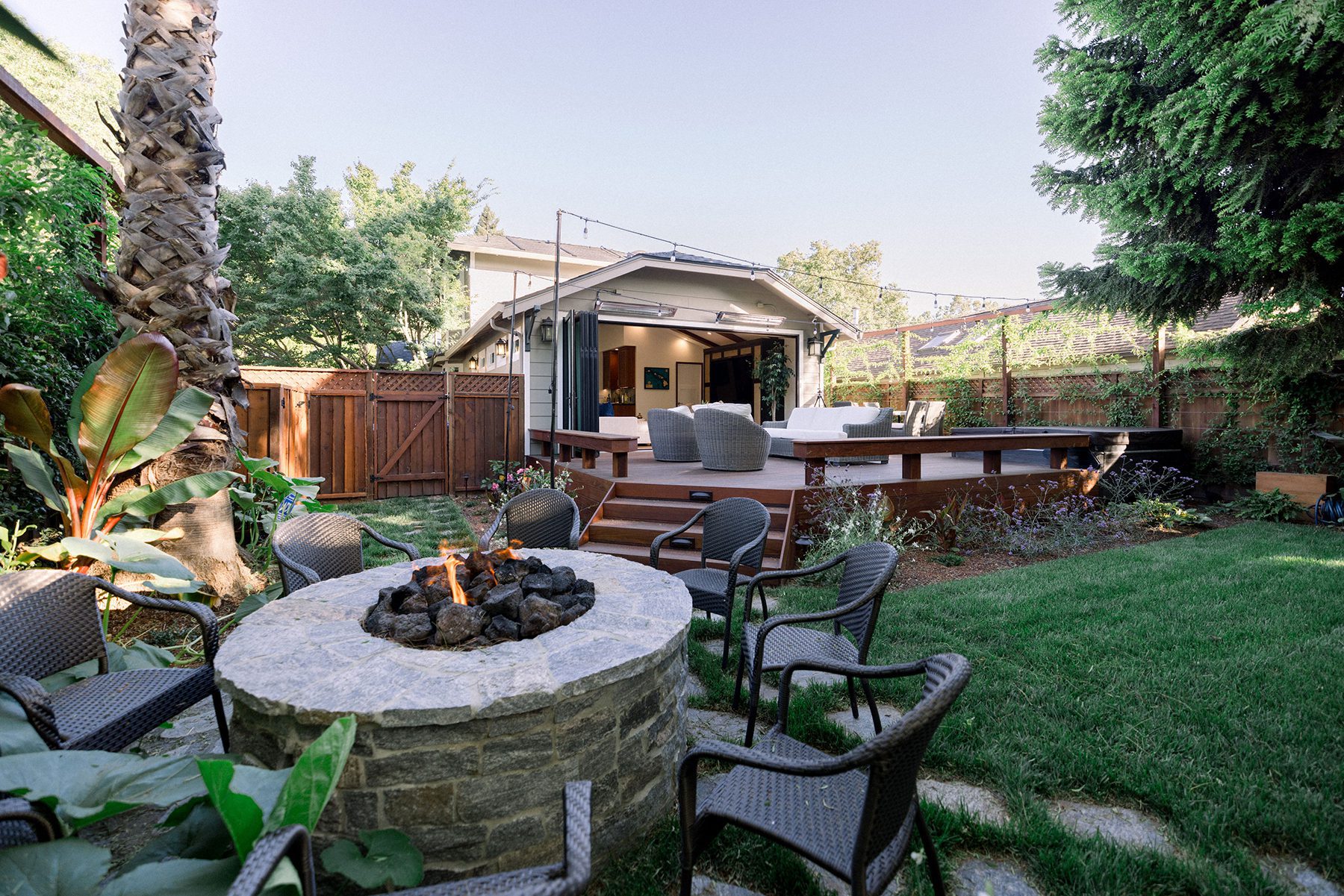 Indoor-outdoor-spaces-provide-the-best-of-both-worlds
